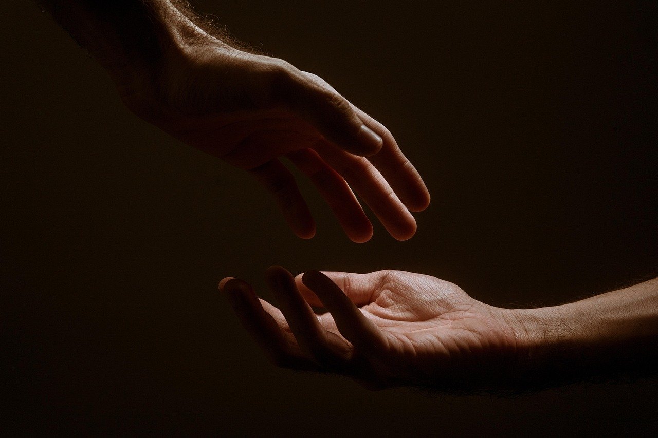 1857643 Hand 5216581 1280